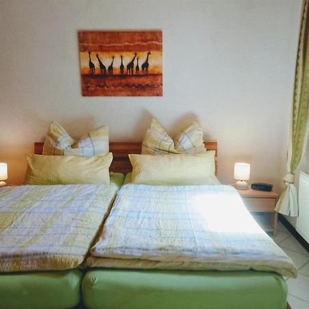 וירשם Ferienwohnung Maifeld מראה חיצוני תמונה
