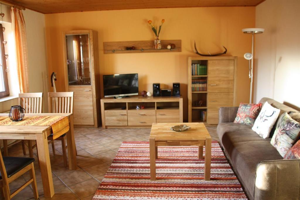 וירשם Ferienwohnung Maifeld מראה חיצוני תמונה